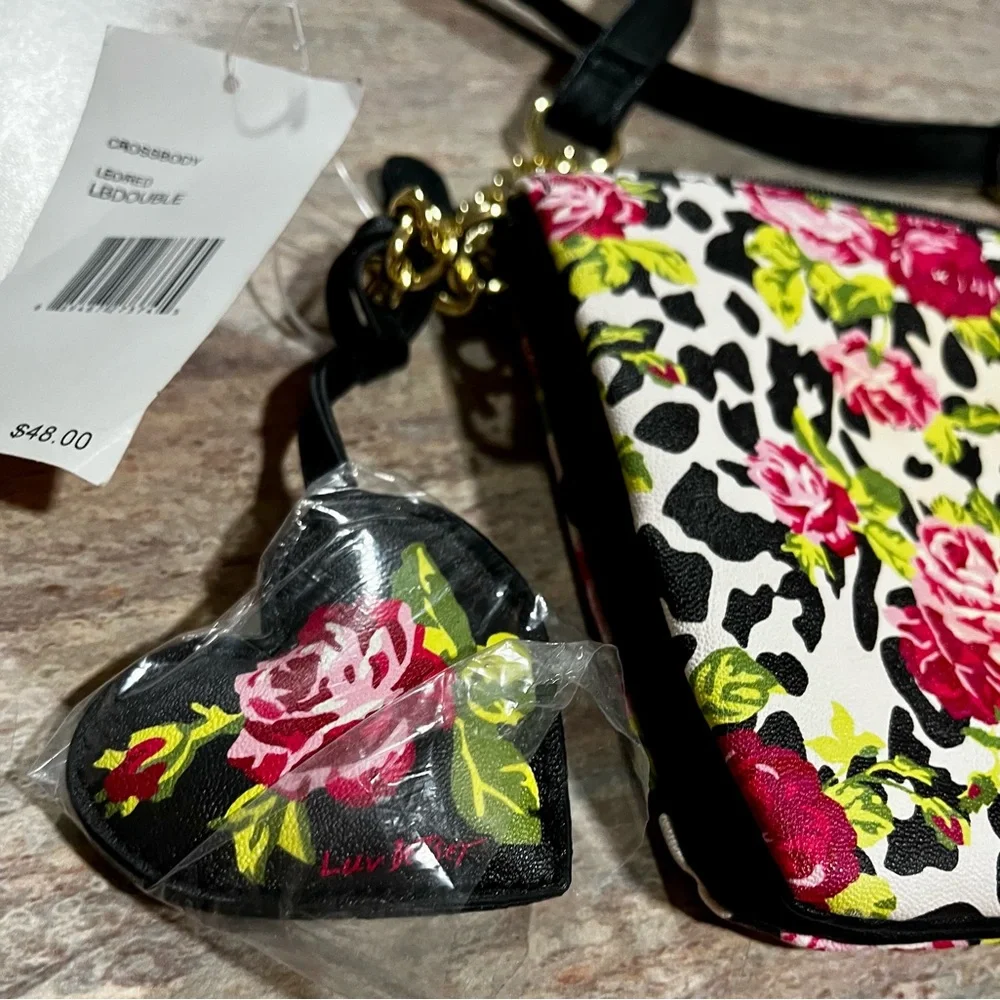 NWT Luv by Betsey Johnson Leo Red LB Double crossbody bag w/ Heart ♥️ keychain - Picture 3 of 16